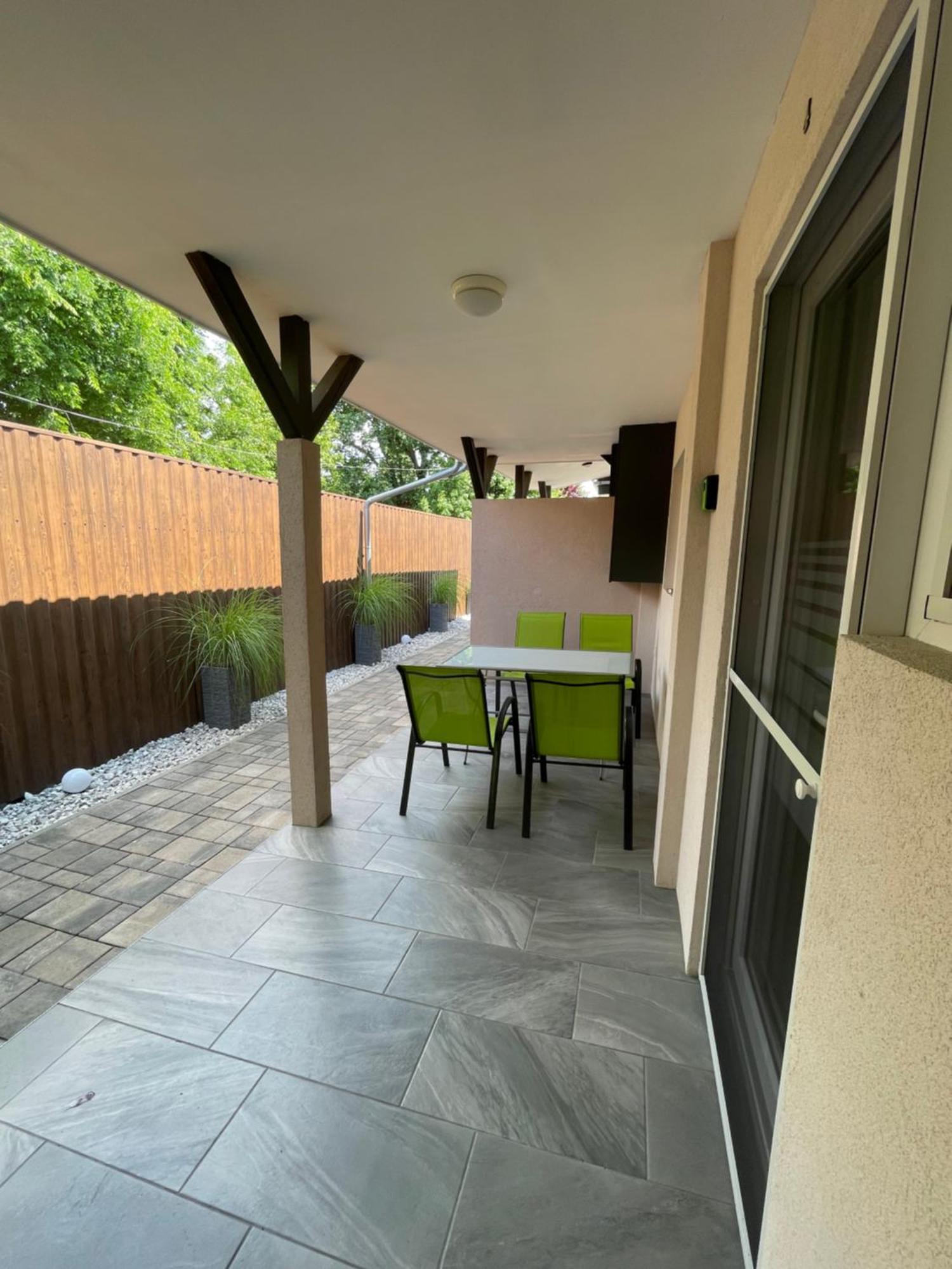 Tutti Apartman Balatonlelle Extérieur photo